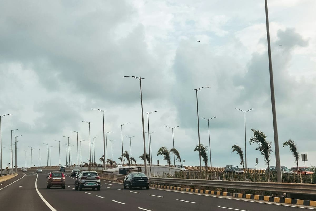 Representative image for Civil Lines Phase-1: a wide multi-lane expressway in India